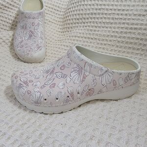 Dansko Womens Kane Molded Sea Shells EVA Clog Size 39 EU 8.5-9 US